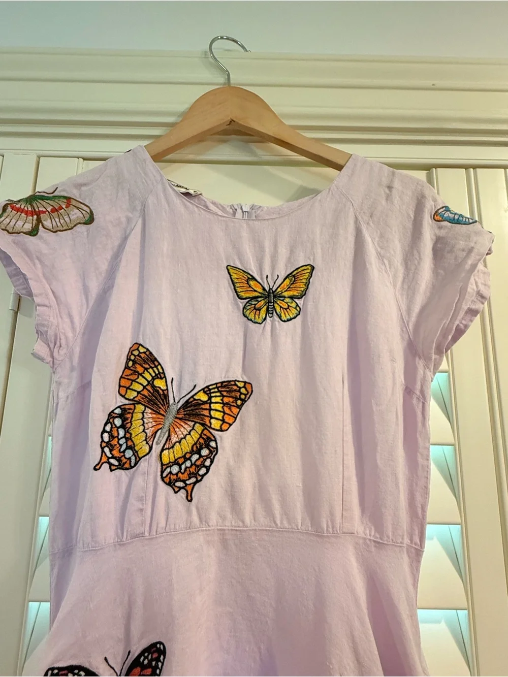 Fanm Mon Lavender Butterfly Embroidered
Papiyon Maxi Dress - Picture 4 of 16